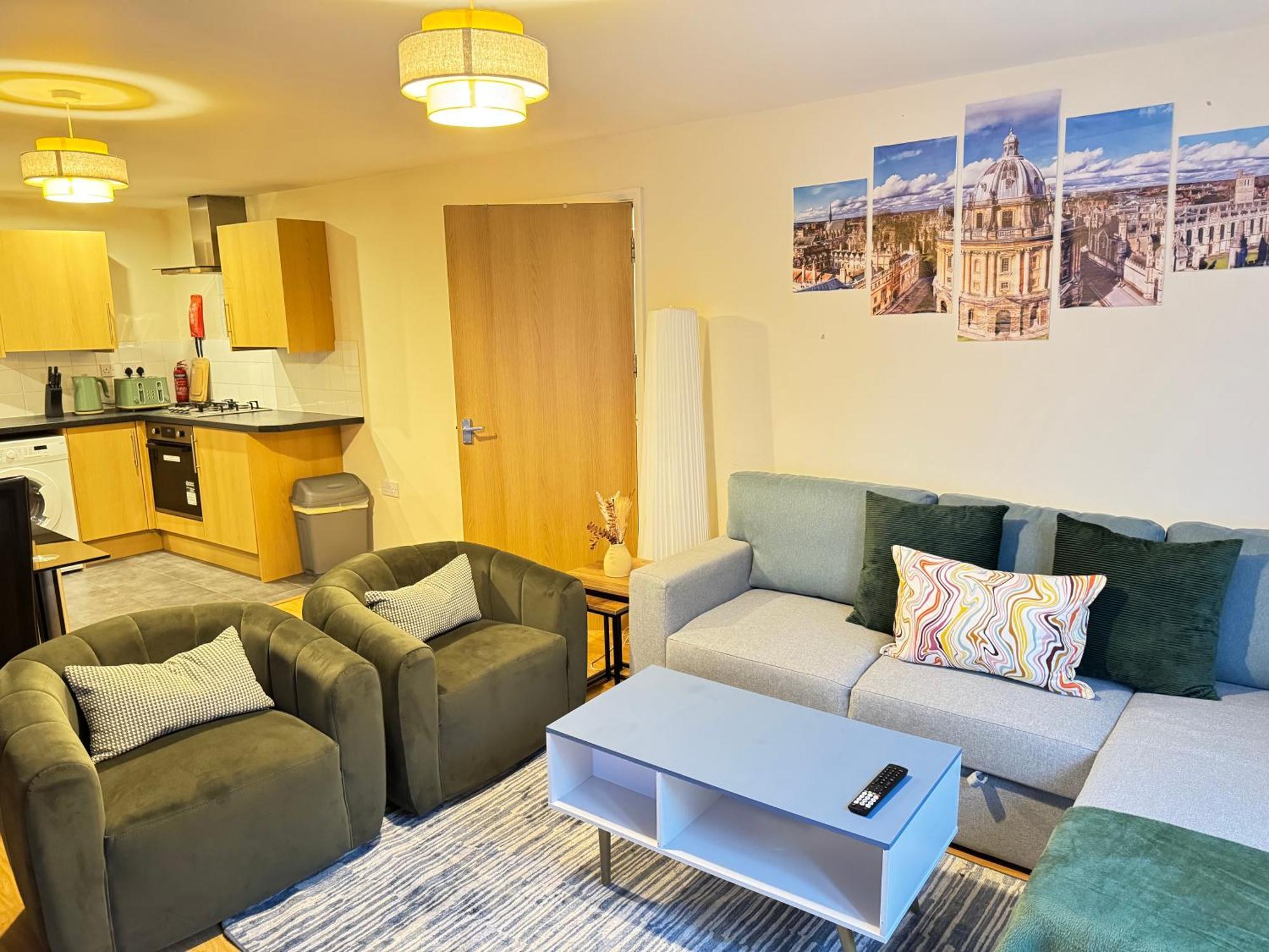 The Vogue Stay, 3 Bedrooms, 2 Bathrooms, Ideal For Jr & Oxford Hospitals, Free Carpark, Conveniently Located For Ring Road Access, 2 Miles From Oxford City Centre Easy Car & Bus Route Buitenkant foto