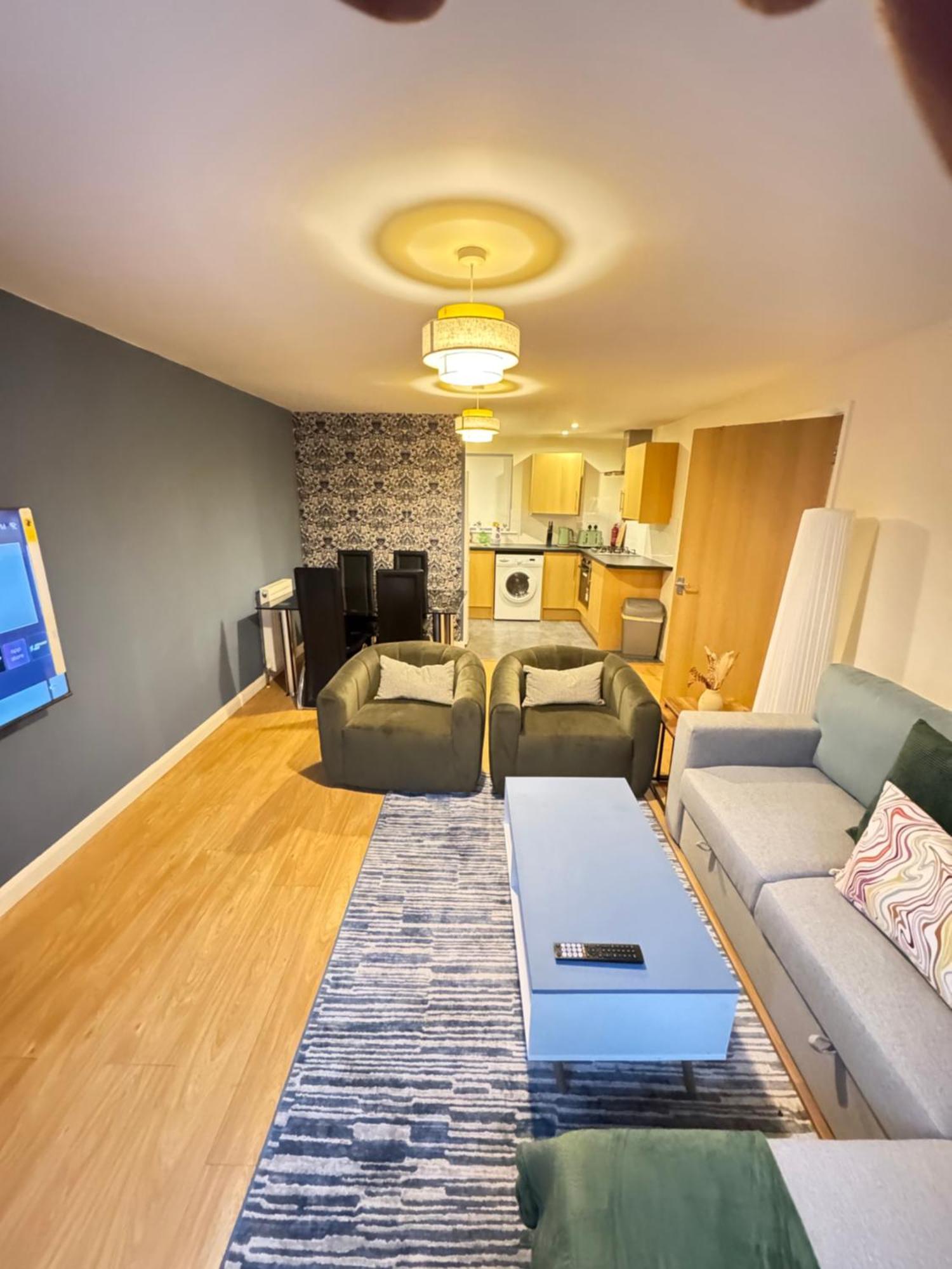 The Vogue Stay, 3 Bedrooms, 2 Bathrooms, Ideal For Jr & Oxford Hospitals, Free Carpark, Conveniently Located For Ring Road Access, 2 Miles From Oxford City Centre Easy Car & Bus Route Buitenkant foto