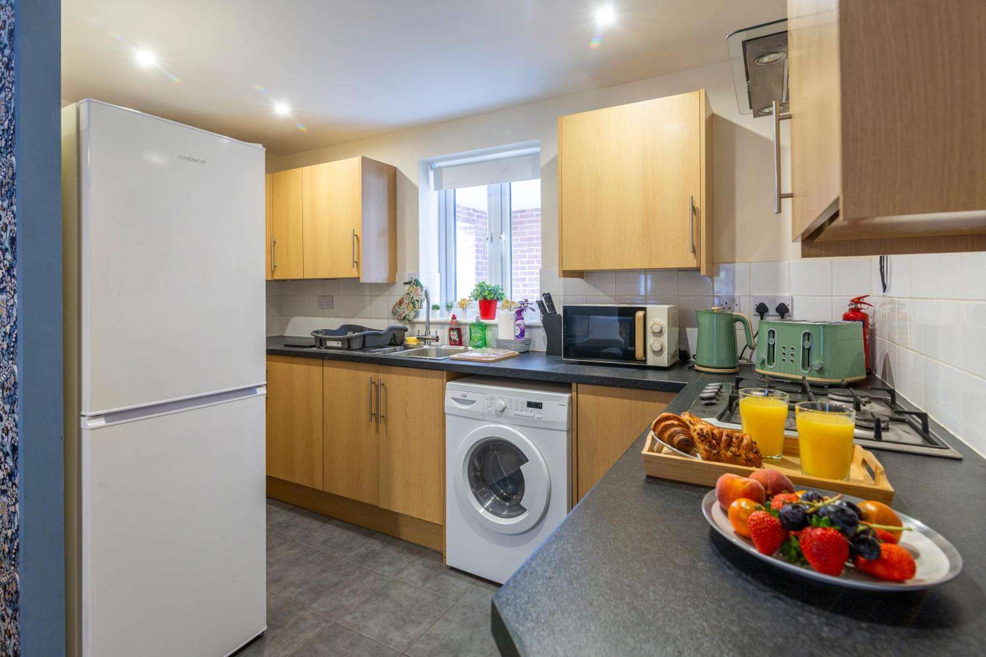 The Vogue Stay, 3 Bedrooms, 2 Bathrooms, Ideal For Jr & Oxford Hospitals, Free Carpark, Conveniently Located For Ring Road Access, 2 Miles From Oxford City Centre Easy Car & Bus Route Buitenkant foto