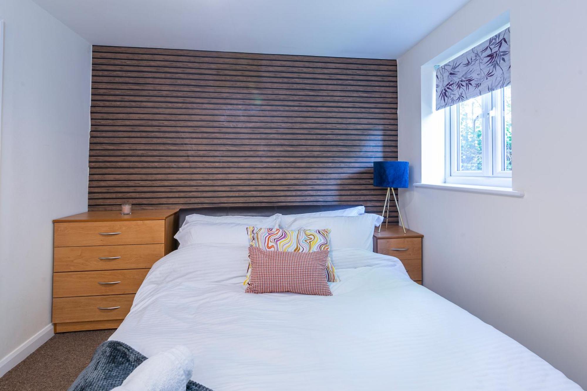 The Vogue Stay, 3 Bedrooms, 2 Bathrooms, Ideal For Jr & Oxford Hospitals, Free Carpark, Conveniently Located For Ring Road Access, 2 Miles From Oxford City Centre Easy Car & Bus Route Buitenkant foto