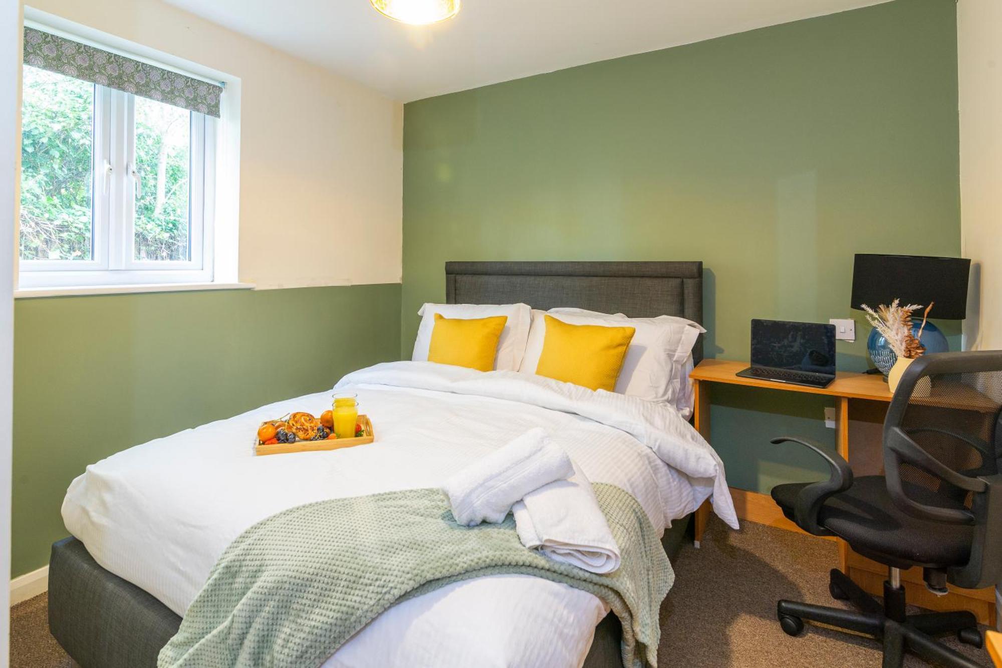 The Vogue Stay, 3 Bedrooms, 2 Bathrooms, Ideal For Jr & Oxford Hospitals, Free Carpark, Conveniently Located For Ring Road Access, 2 Miles From Oxford City Centre Easy Car & Bus Route Buitenkant foto